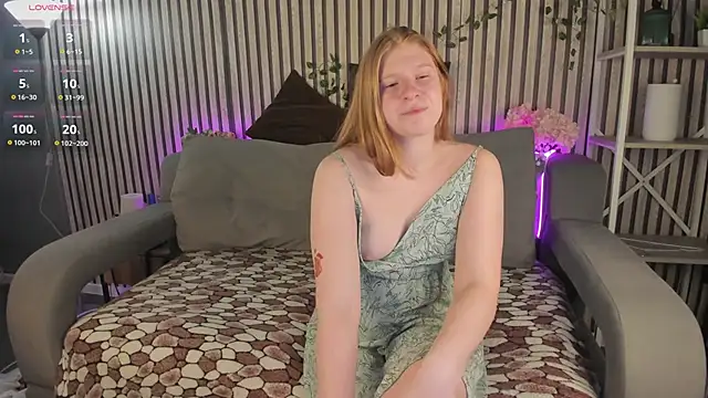 Snapshot of Sally_Ange1 chatting on May 31, 9:38 am Sally Ange1 online show from May 31, 9:38 am