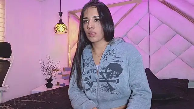 zoevg online show from March 16, 12:31 pm