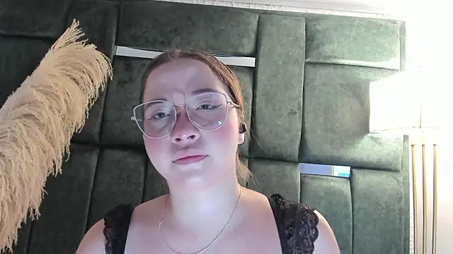 AliciaWhite nt online show from February 21, 1:01 pm