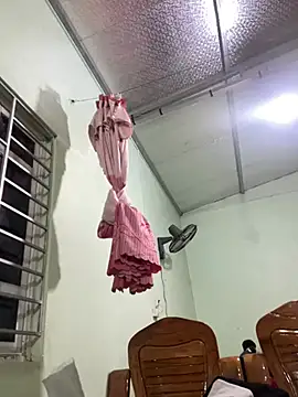 -Violet-t online show from February 19, 2:24 pm