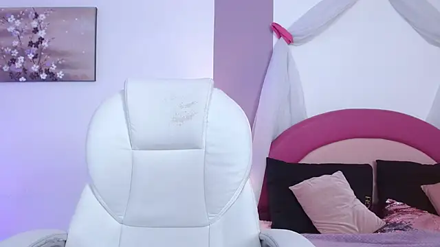 Kaoryy 1 online show from May 2, 11:26 am