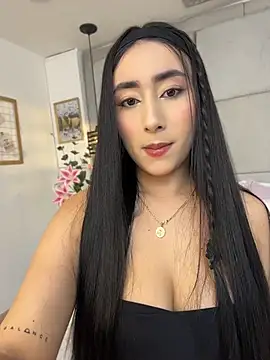 Snapshot of IvonneOwen chatting on July 4, 11:22 pm IvonneOwen online show from July 4, 11:22 pm