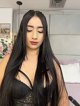 Snapshot of IvonneOwen chatting on August 1, 3:17 am IvonneOwen online show from August 1, 3:17 am