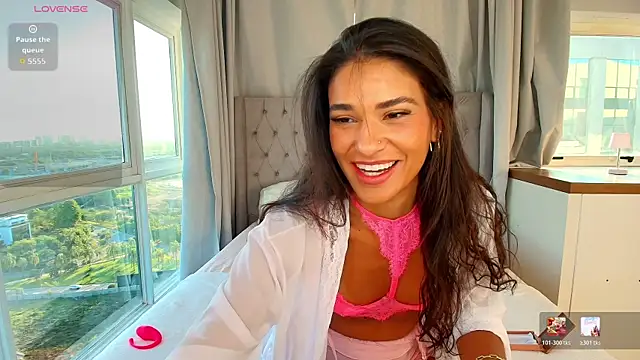 Maxine Spencer online show from March 17, 8:12 pm