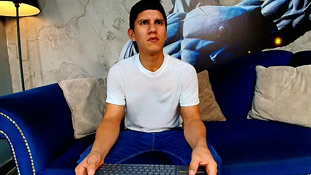 Atlas desire online show from March 6, 7:21 pm