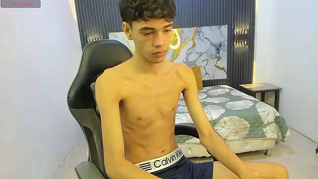 Dark Desiree18 online show from February 15, 12:14 pm