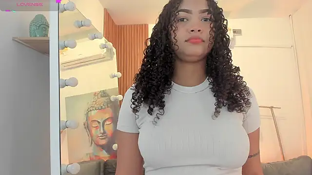 ailann  online show from January 9, 7:37 pm