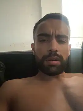 Snapshot of sergioreisxd chatting on June 18, 1:37 pm sergioreisxd online show from June 18, 1:37 pm