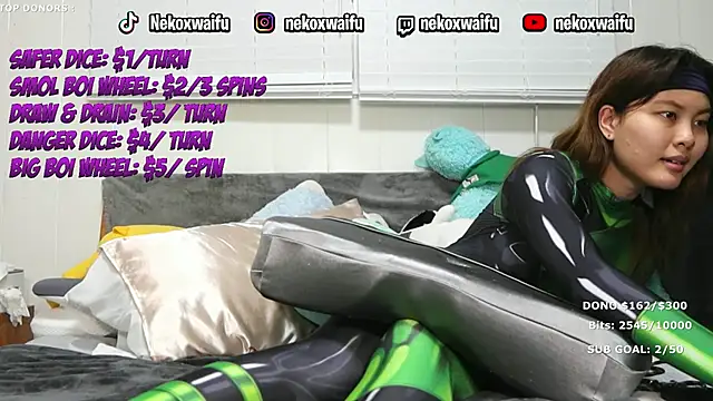 nekoxwaifu online show from February 12, 8:42 am