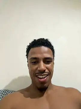 Snapshot of LorenzoBlack27 chatting on May 13, 10:49 pm LorenzoBlack27 online show from May 13, 10:49 pm