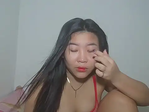 Snapshot of Zyeiii chatting on January 15, 7:35 am Zyeiii online show from January 15, 7:35 am