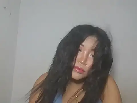 Snapshot of Zyeiii chatting on May 17, 6:37 pm Zyeiii online show from May 17, 6:37 pm