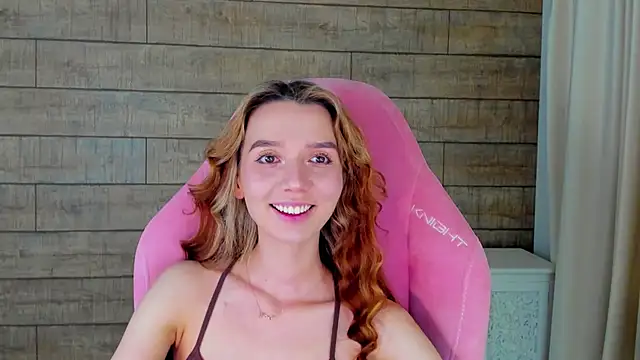 Snapshot of VanessaVienne chatting on February 28, 4:30 pm VanessaVienne online show from February 28, 4:30 pm