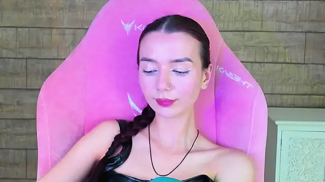 VanessaVienne online show from June 14, 2:24 am