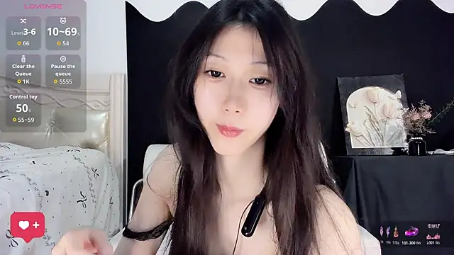 Queenbb88 online show from July 12, 11:34 am