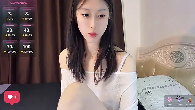 Queenbb88 online show from July 17, 11:39 am