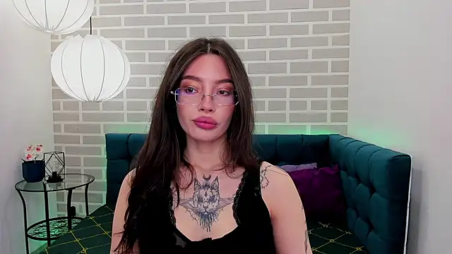 IvyDainty online show from May 27, 1:35 am