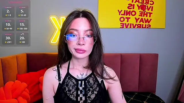 IvyDainty online show from May 29, 1:25 am