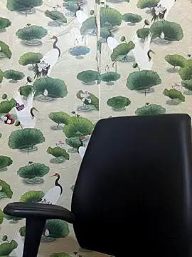 Attractive Queen  online show from February 21, 2:45 am