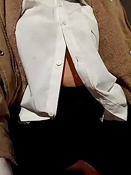 Snapshot of hoahong2 chatting on January 9, 10:18 am hoahong2 online show from January 9, 10:18 am