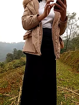 Snapshot of hoahong2 chatting on January 19, 1:31 am hoahong2 online show from January 19, 1:31 am