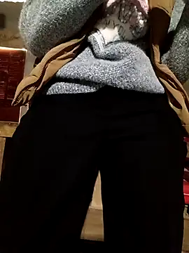 Snapshot of hoahong2 chatting on February 3, 6:40 am hoahong2 online show from February 3, 6:40 am