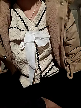 Snapshot of hoahong2 chatting on February 4, 7:14 am hoahong2 online show from February 4, 7:14 am