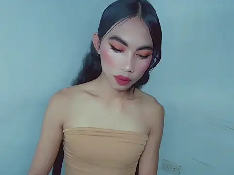 Massivecockfiona online show from February 7, 5:22 am