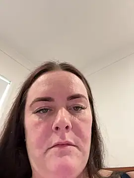 carinabro10 online show from July 22, 12:13 am