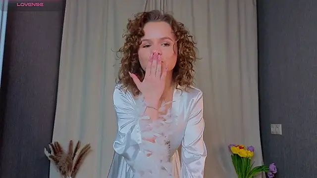 mymonique online show from March 8, 8:12 pm