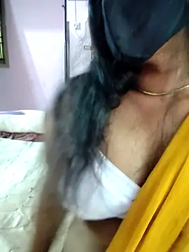 Snapshot of suma_telugu1 chatting on May 8, 7:36 am suma telugu1 online show from May 8, 7:36 am