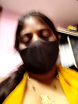 Snapshot of suma_telugu1 chatting on June 11, 2:53 am suma telugu1 online show from June 11, 2:53 am