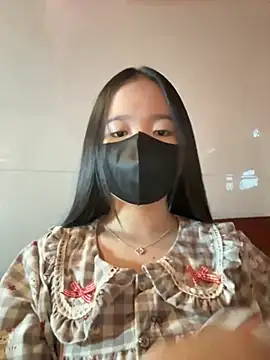 Gwen879 online show from January 19, 12:36 am