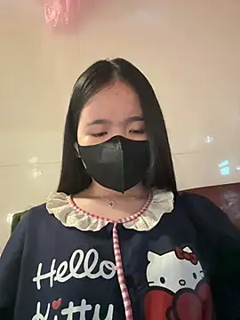 Gwen879 online show from February 7, 1:20 am