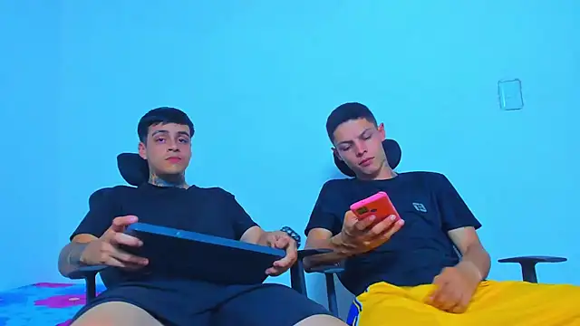 Thomas-Wil online show from May 24, 10:26 pm