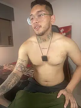 EvanVelvet online show from March 18, 11:08 pm