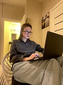 Snapshot of Persephone_Kore chatting on January 8, 5:37 pm Persephone Kore online show from January 8, 5:37 pm