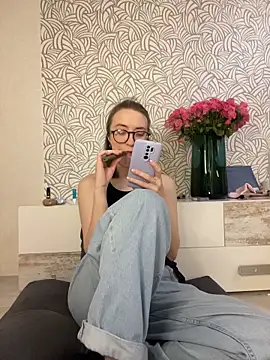 Snapshot of Persephone_Kore chatting on February 2, 5:00 pm Persephone Kore online show from February 2, 5:00 pm