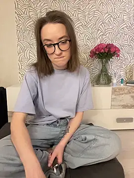 Snapshot of Persephone_Kore chatting on February 5, 5:39 pm Persephone Kore online show from February 5, 5:39 pm