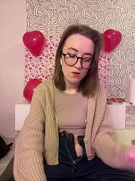 Snapshot of Persephone_Kore chatting on February 10, 6:01 pm Persephone Kore online show from February 10, 6:01 pm