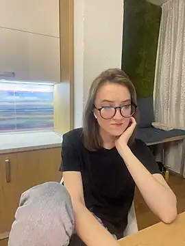 Snapshot of Persephone_Kore chatting on March 23, 5:50 pm Persephone Kore online show from March 23, 5:50 pm