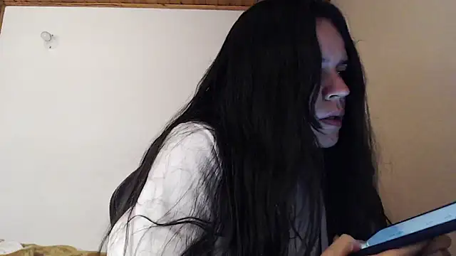 Snapshot of Shanel_Lozano chatting on June 14, 2:46 am Shanel Lozano online show from June 14, 2:46 am