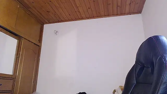 Snapshot of Shanel_Lozano chatting on June 17, 7:37 pm Shanel Lozano online show from June 17, 7:37 pm