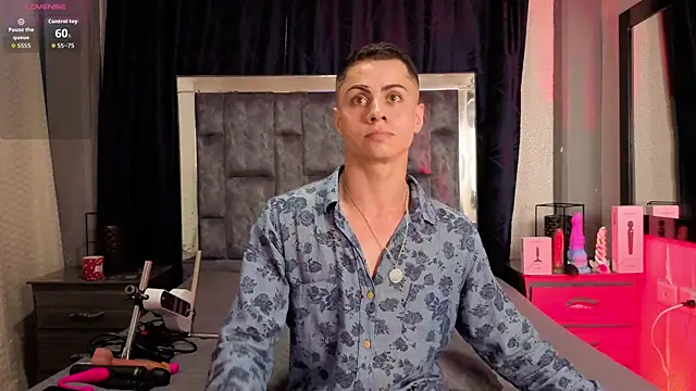 LeoMonnroe online show from July 10, 9:17 pm
