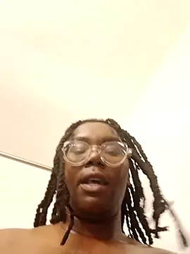 Kokohayes online show from March 1, 5:20 am