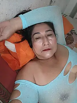 PatriciaGrajales online show from April 30, 2:12 pm