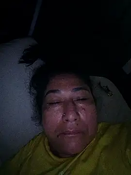 PatriciaGrajales online show from May 23, 1:26 pm