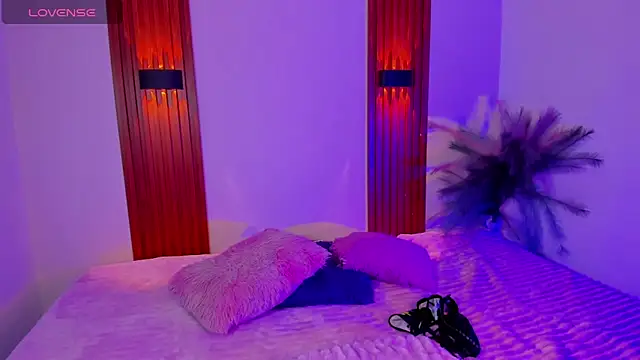 Brendajennerr online show from March 11, 1:11 am