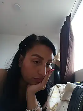 LunaRouuse  online show from May 15, 3:52 pm