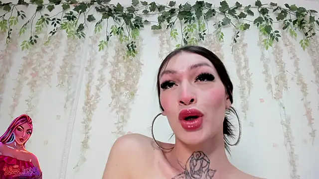 Snapshot of lizz_lunna chatting on May 7, 8:58 pm lizz lunna online show from May 7, 8:58 pm